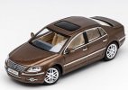 1:64 Silver / Black / Gray / Brown Diecast VW Phaeton W12 Model