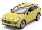 White / Yellow 1:24 Scale Bburago Diecast Porsche Cayenne Model