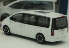 White / Deep Blue 1:38 Scale Diecast Hyundai Staria Lounge Toy