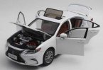 Brown / White / Champagne 1:18 Scale Diecast Lexus ES300h Model