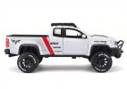 1:27 Diecast 2017 Chevrolet Colorado ZR2 Pickup Truck Model