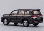 Black / White 1:64 Scale Diecast Toyota Land Cruiser LC200 Model