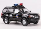 1:64 Scale White / Black Police Diecast Nissan Paladin Model