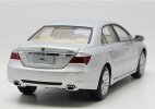 Silver 1:18 Scale Diecast 2008 Acura RL Car Model