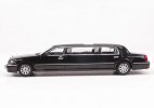 1:64 Scale Diecast Lincoln Town Car Limousine Model