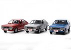 Red / Silver / Blue 1:38 Scale Diecast 1975 Hyundai Pony Toy