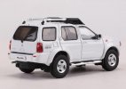 1:64 White / Silver / Blue / Orange Diecast Nissan Paladin Model