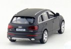 Matte Black 1:36 Scale Diecast Audi Q7 SUV Toy