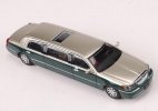 1:64 Scale Silver-Green Diecast Lincoln Town Car Limousine Model