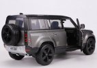 1:25 Scale Bburago Diecast 2022 Land Rover Defender 110 Model