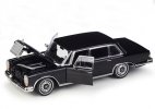 Black /Champagne 1:24 Welly Diecast 1963 Mercedes-Benz 600 Model