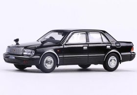 White / Black 1:64 Scale Diecast Toyota Crown 155 Model